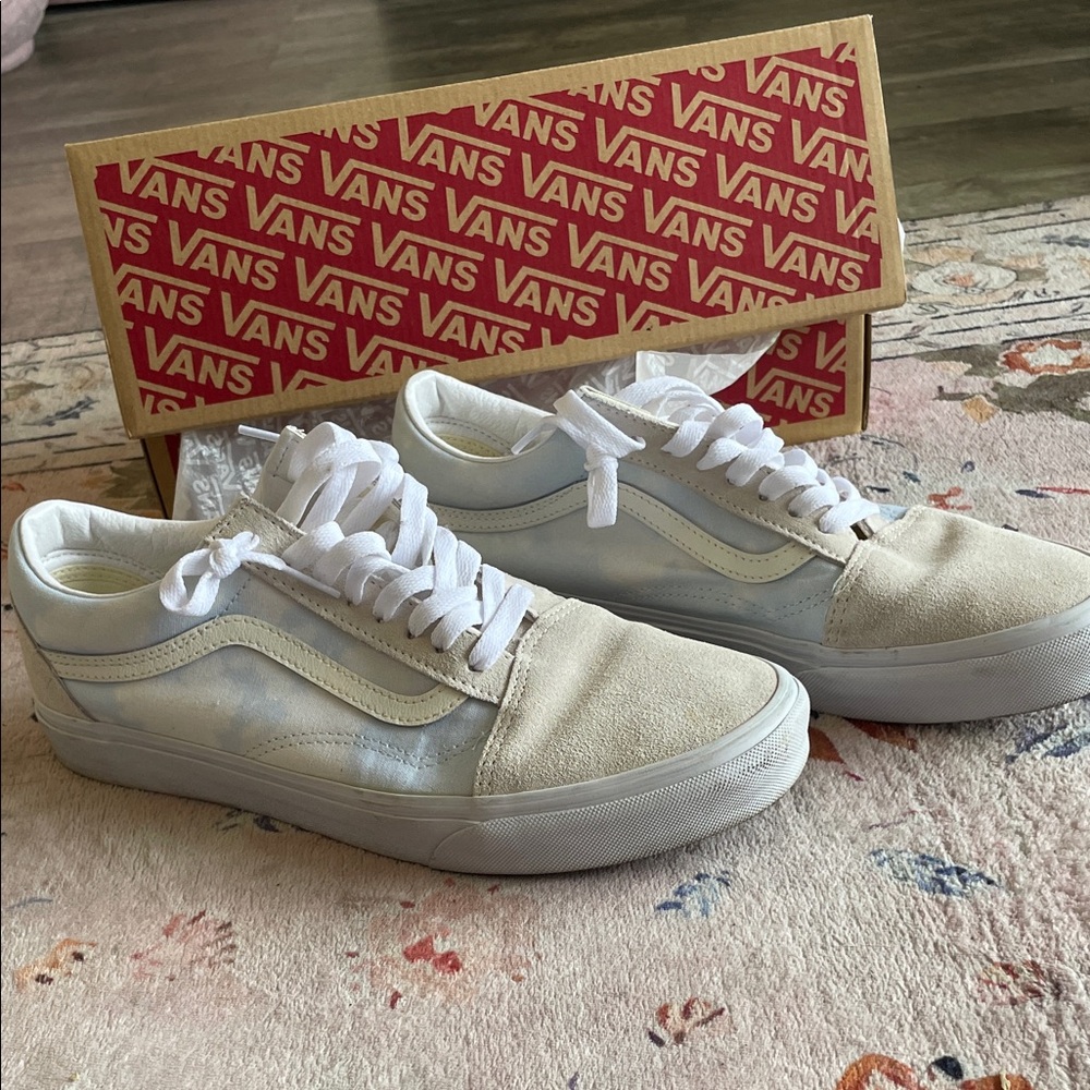 Vans Classic White and Cream Sneakers (Cloud, NIB)
